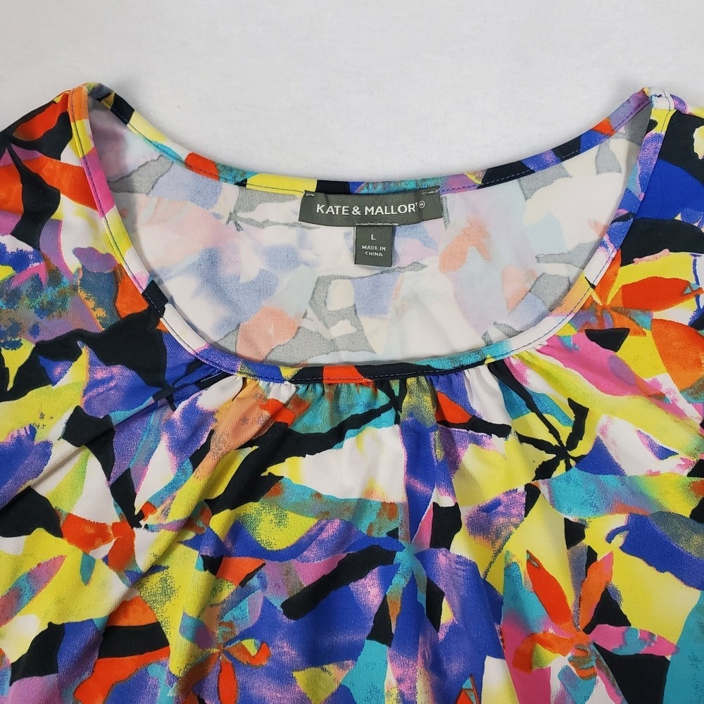 Kate & Mallory Womens Large Abstract Floral Split Flutter Sleeve Scoop Neck Top - Picture 3 of 8